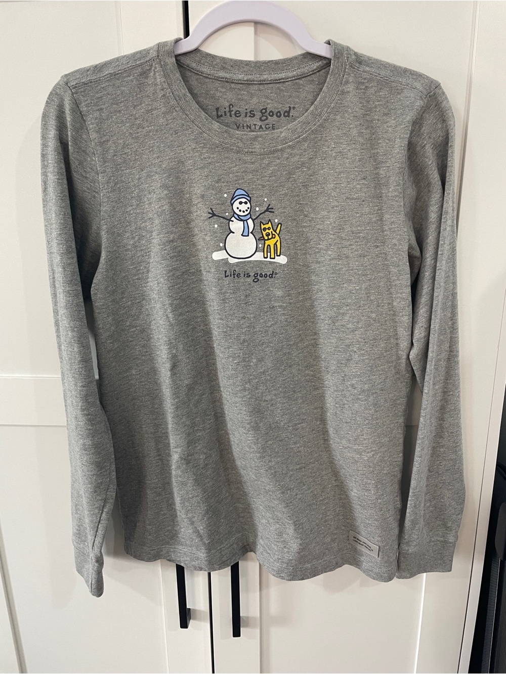 Women’s Life Is Good Gray Long-Sleeve Tee with Snowman & Dog Graphic